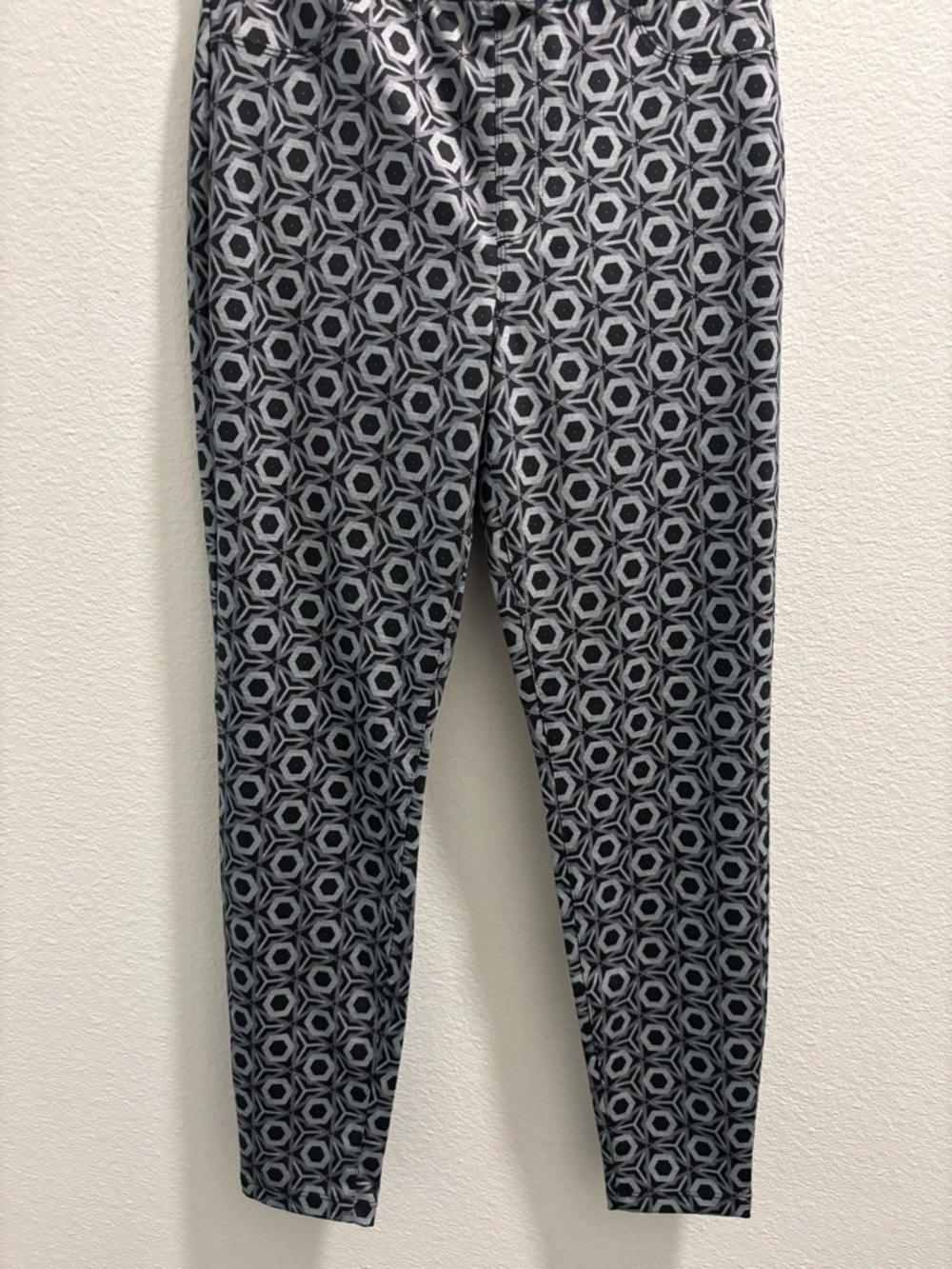 Sanctuary Runway High Waist Skinny Pants in Geometric Pattern, size S